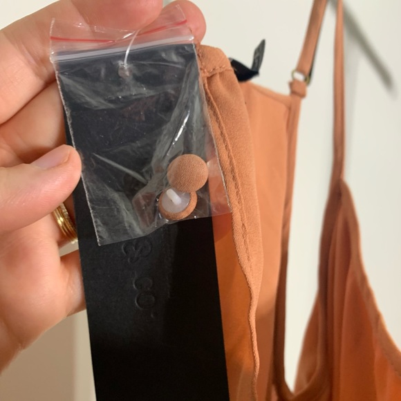 BNWT - Ark & Co Open Back Flowy Jumpsuit - Picture 9 of 9